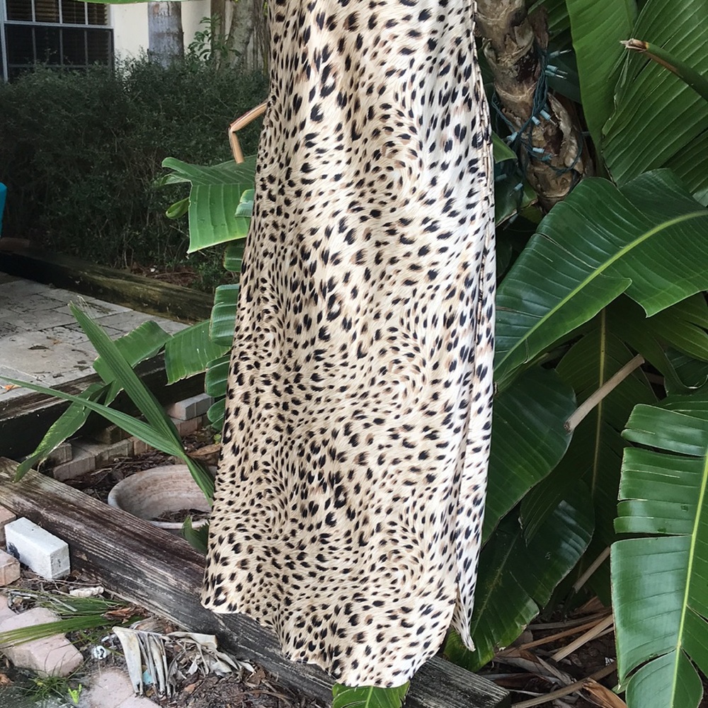 Leopard print slip dress - Picture 3 of 8